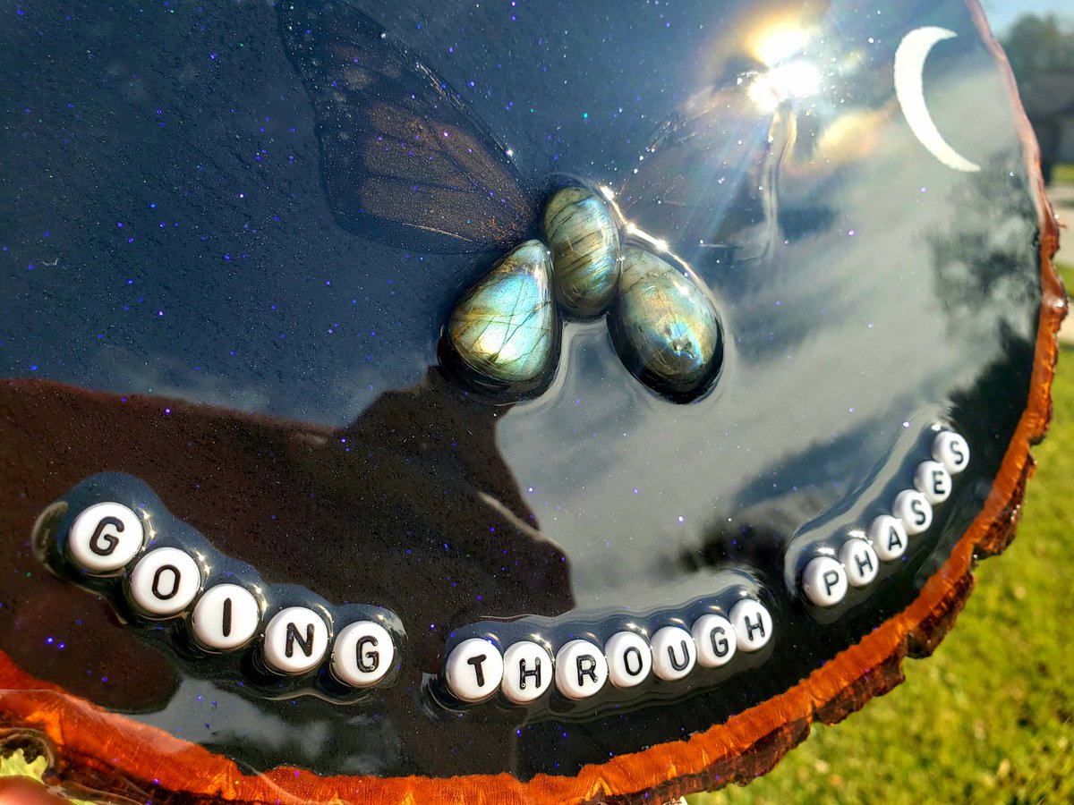 BeccaBoomm's tweet image. "Going through phases"
                 🦋