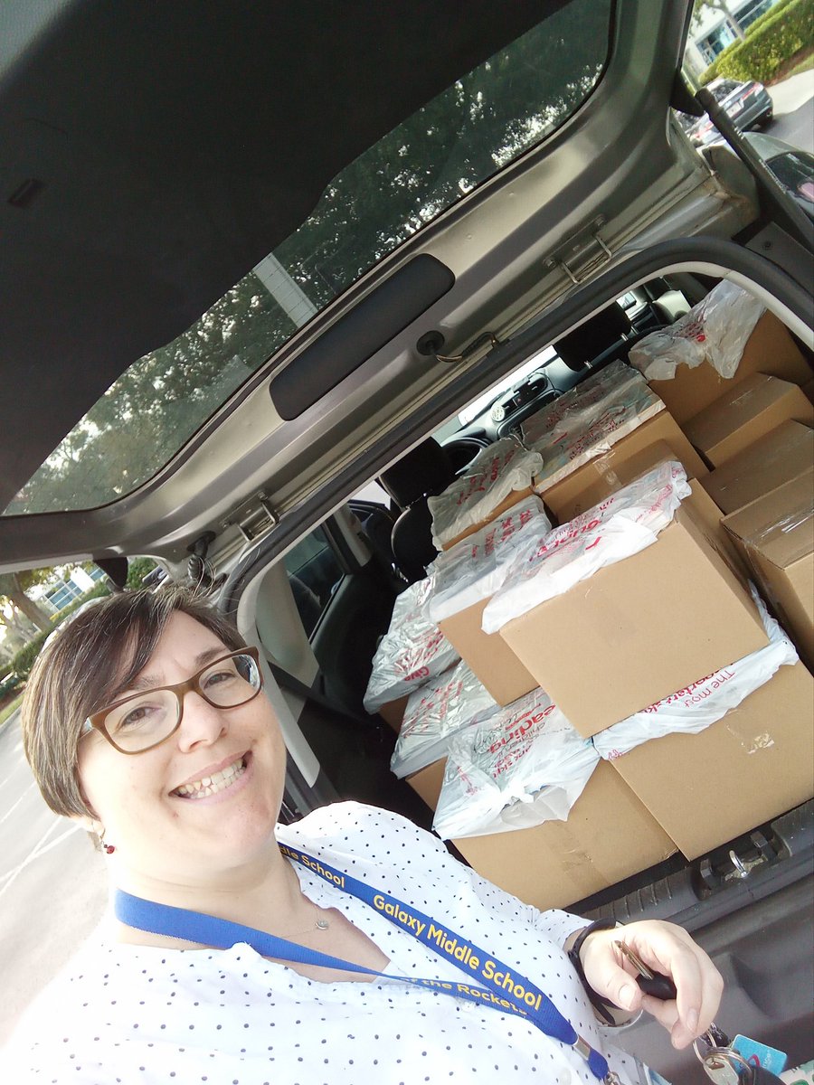This is what it looks like when you get a book for every kid! #GMS <a href="/kc712/">Kc7</a> <a href="/KellieMcclarty/">Kellie McClarty</a> <a href="/StembergerLaRu/">Rosemary Stemberger</a>