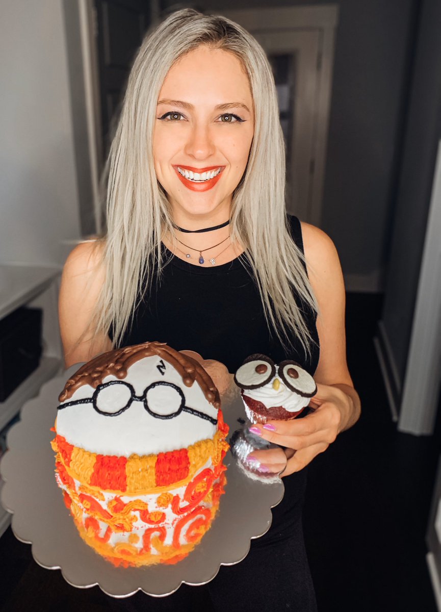 JanellWheeler's tweet photo. I’ve been reading the #HarryPotter books for the first time ever and my obsession has only intensified. What’s your favorite book/movie? 🧙🏻‍♀️ https://t.co/jh9issnQhK