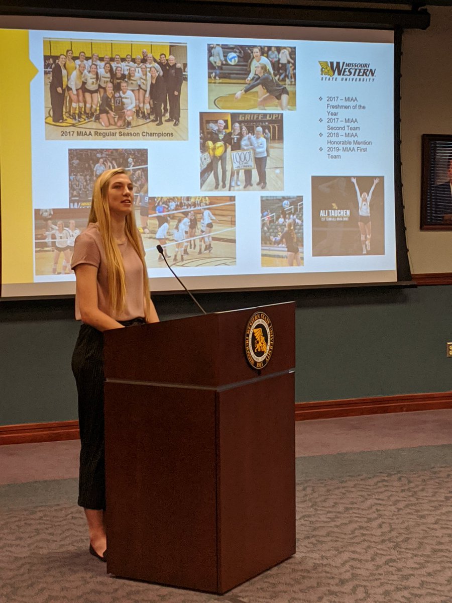 Sarah Cravens tweet media