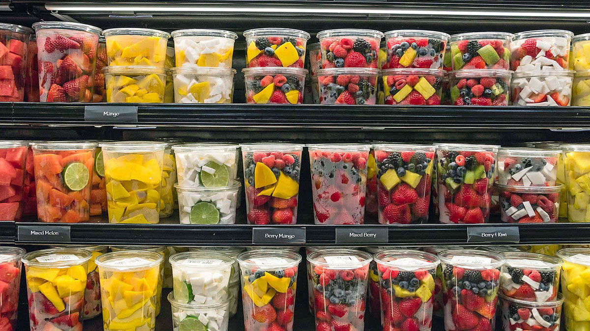foodprintorg's tweet photo. That’s all for #FPChat, everyone! Thanks for taking the time to join in. 👋Make sure to keep connected with our guest @MJMulvihill! Give him a follow and keep in touch. And to learn more about #foodpackaging, check out our recently released report: https://t.co/Yy8YYx6c5s https://t.co/rQ0hnIYCOO