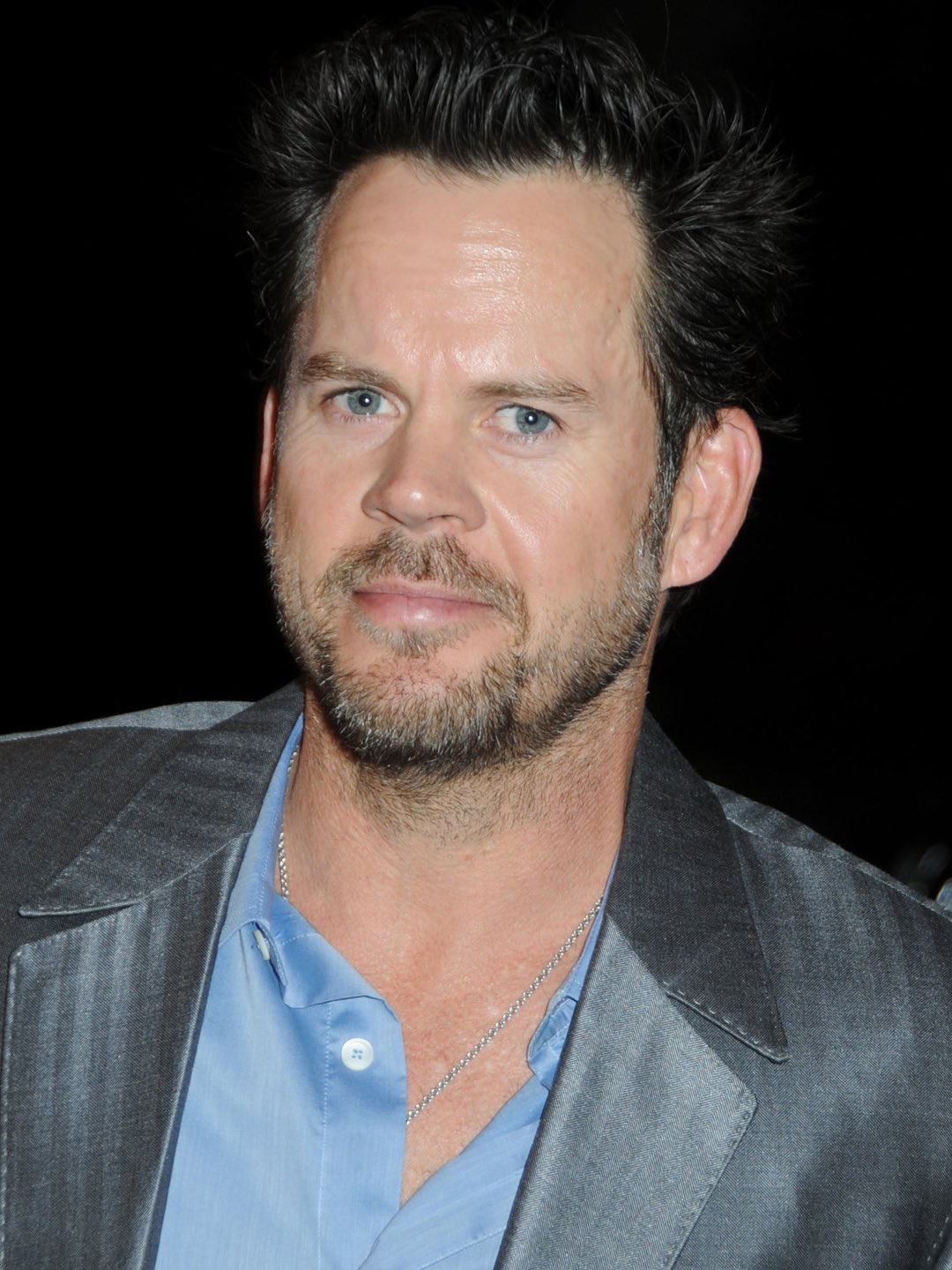 Gary Allan - Right Where I Need To Be  via Happy Birthday Gary 