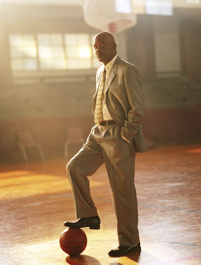 ParamountVault's tweet photo. Giving recognition to the great #SamuelLJackson during Black History Month for his inspirational performance in Coach Carter. This is a must-see movie! 
https://t.co/75dTdvGiut 
.
.
.
#CoachCarter 
#BlackHistoryMonth https://t.co/0HcvJBxzzy