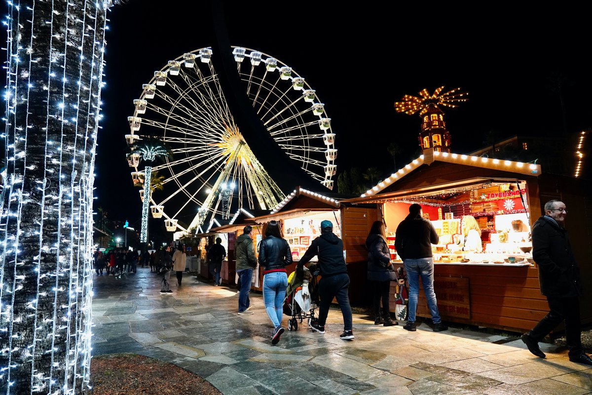 VilledeNice's tweet photo. Le village de #NoelANice a ouvert juste à temps pour le #JeudiPhoto !

Découvrez toute la programmation qui vous attend pour les fêtes de #Noel ainsi que le plan du village en vous rendant sur notre site 👉 https://t.co/VAXKJ3T2vm https://t.co/GGKy6PdZdw