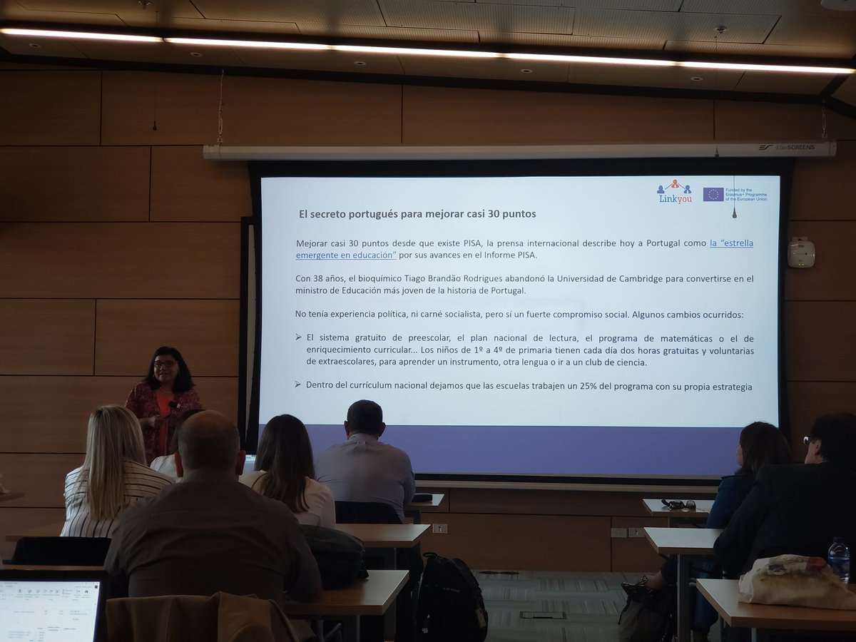 DrRicardoPena's tweet photo. Consejos para mejorar el desempeño en #educacion colombiano, reflejado en nuestros resultados de las pruebas #PISA2018, por Luz Elena Valentin
Evento @LinkYou_Project de @UniJaveriana 
Dignificar la profesión docente!
#MedEd #EdMed #Innovación https://t.co/Ef1d9F9rRF