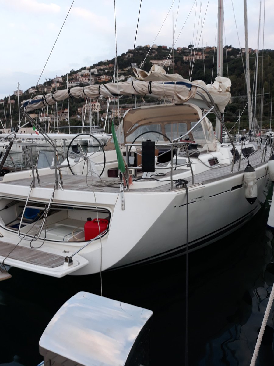 pratmare's tweet image. Doufour 525 4 cabine 4 bagni