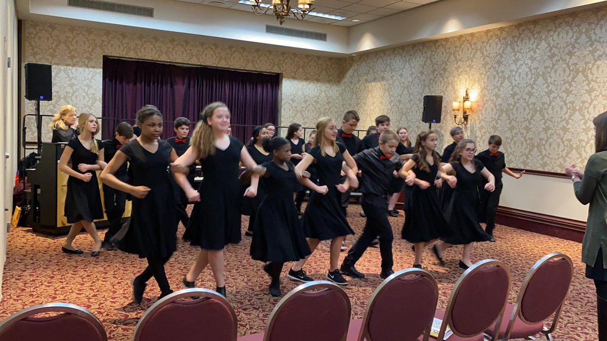 GCMSMusic's tweet image. Rehearsing before the teachers come watch! #nyssma #gcpride @GatesChiliInfo @GatesChiliMS