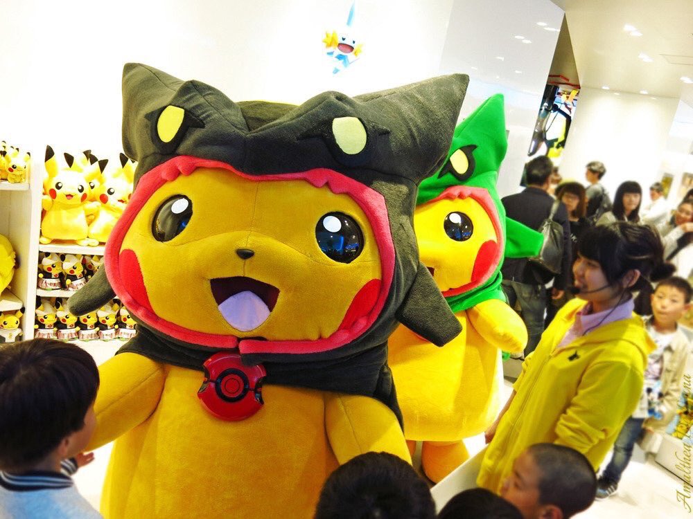 Pokémon Centers in Japan 🧧