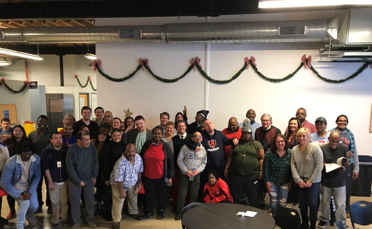 Thank you @GuardianInsurance volunteers for donating supplies and their time to create holiday cards and decorations with our CRS Choice participants! Everyone enjoyed a delicious lunch donated by Guardian Insurance and catered by <a href="/RojoGusano/">Rojo Gusano</a>.