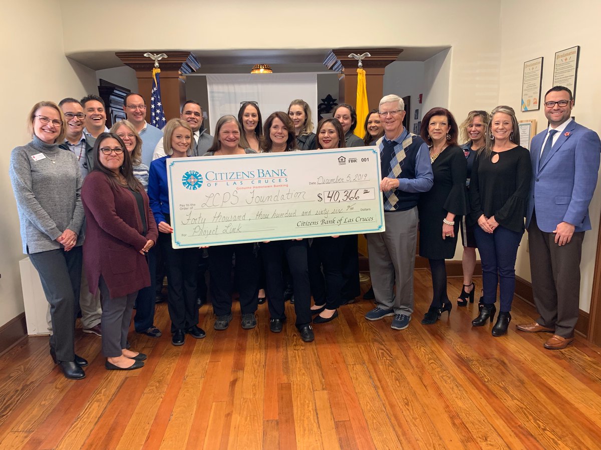 LCPSnet's tweet photo. Thanks to a partnership between the Greater Las Cruces Chamber of Commerce, Leadership Las Cruces, and the LCPS Foundation, more than $40,000 will be used for college scholarships for LCPS students through the Project Link Program. #nm #lcps #projectlink #scholarships #education https://t.co/haKPNS3VAn