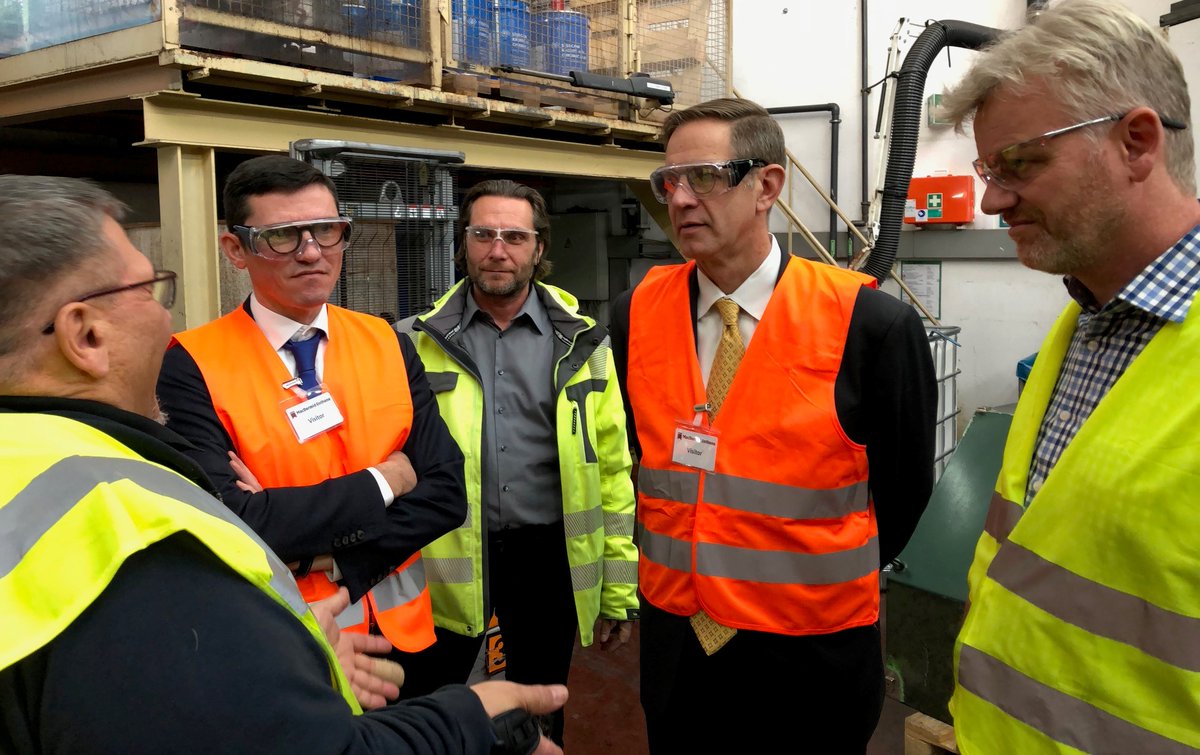 GlobalElecAssn's tweet photo. Where in the world are @jw_mitchell and Philippe Leonard today? On a plant tour led by Eric Golz of @MacDermidAlpha in Lagenfeld, Germany. #electronics #manufacturing #IPCEurope #ipcaroundtheworld https://t.co/Hkvf2oWtjy