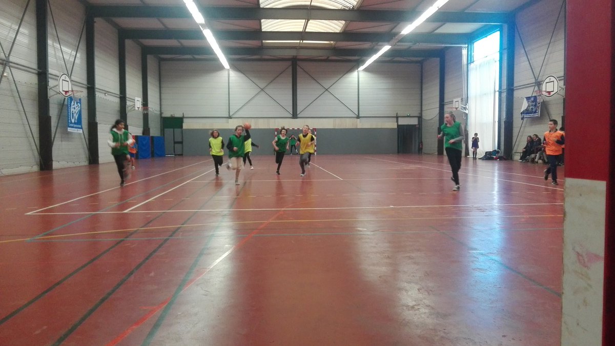 Et pendant ce temps là en Gouffern c'était rencontre handball district #unss