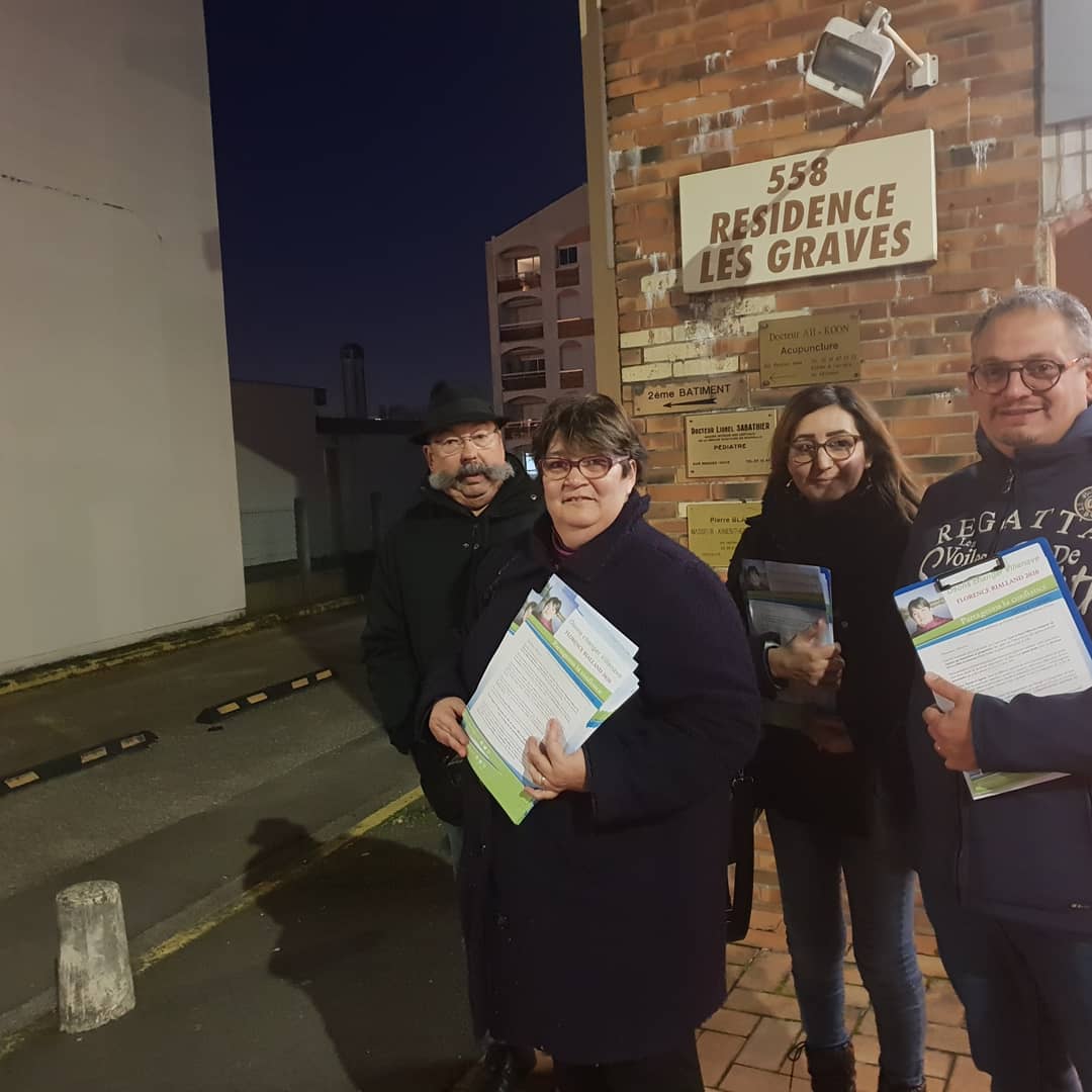 FlorenceRialla1's tweet photo. Ce soir premier porte à porte  et tractage au Pont de la Maye à @villenavedornon . Un très bon accueil. Nous sommes avec @osonschangerVO 100% motivés 100% à l'écoute des villenavais pour élaborer collectivement un nouveau projet.  #alternance #proximité #Municipales2020 https://t.co/tKgjrzLTf2