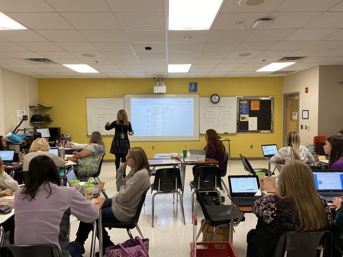 KevinThomasOCPS's tweet image. Another great #sciencecoach meeting this afternoon. Thanks to all the coaches that came out to one of our three locations! #OCPSscienceK5 @KimSeaver_OCPS @matttimmOCPS @RyanCarlsonOCPS