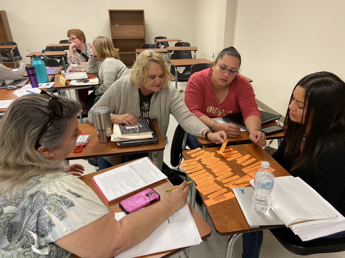 KevinThomasOCPS's tweet image. Another great #sciencecoach meeting this afternoon. Thanks to all the coaches that came out to one of our three locations! #OCPSscienceK5 @KimSeaver_OCPS @matttimmOCPS @RyanCarlsonOCPS