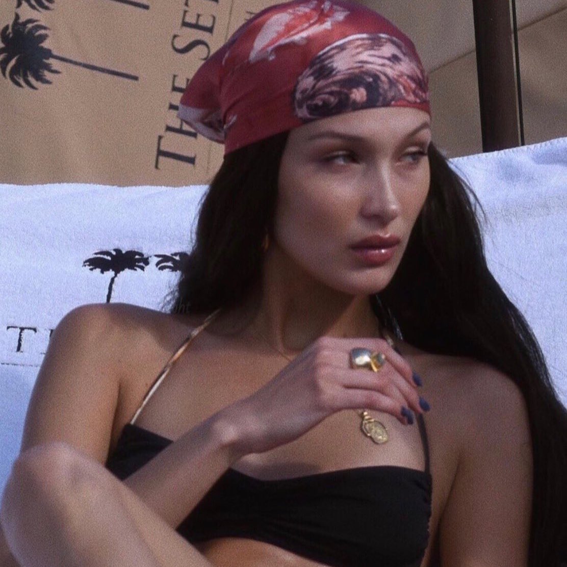 modernnmodels's tweet photo. Bella Hadid. https://t.co/Cui1ZubNVI