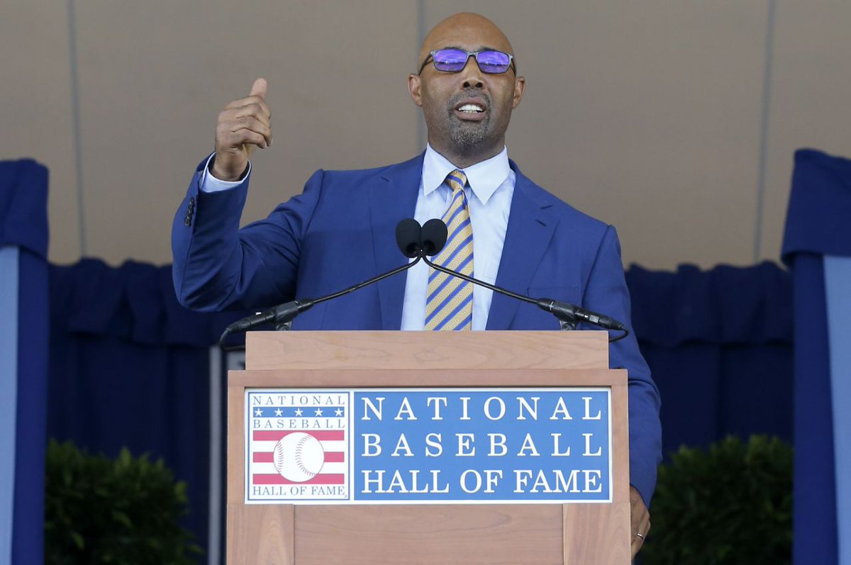 MLByahoosports's tweet photo. The Hall of Fame may have a Harold Baines problem

➡️ https://t.co/Mc3Mz7Kphh https://t.co/NoVYn7CTtM
