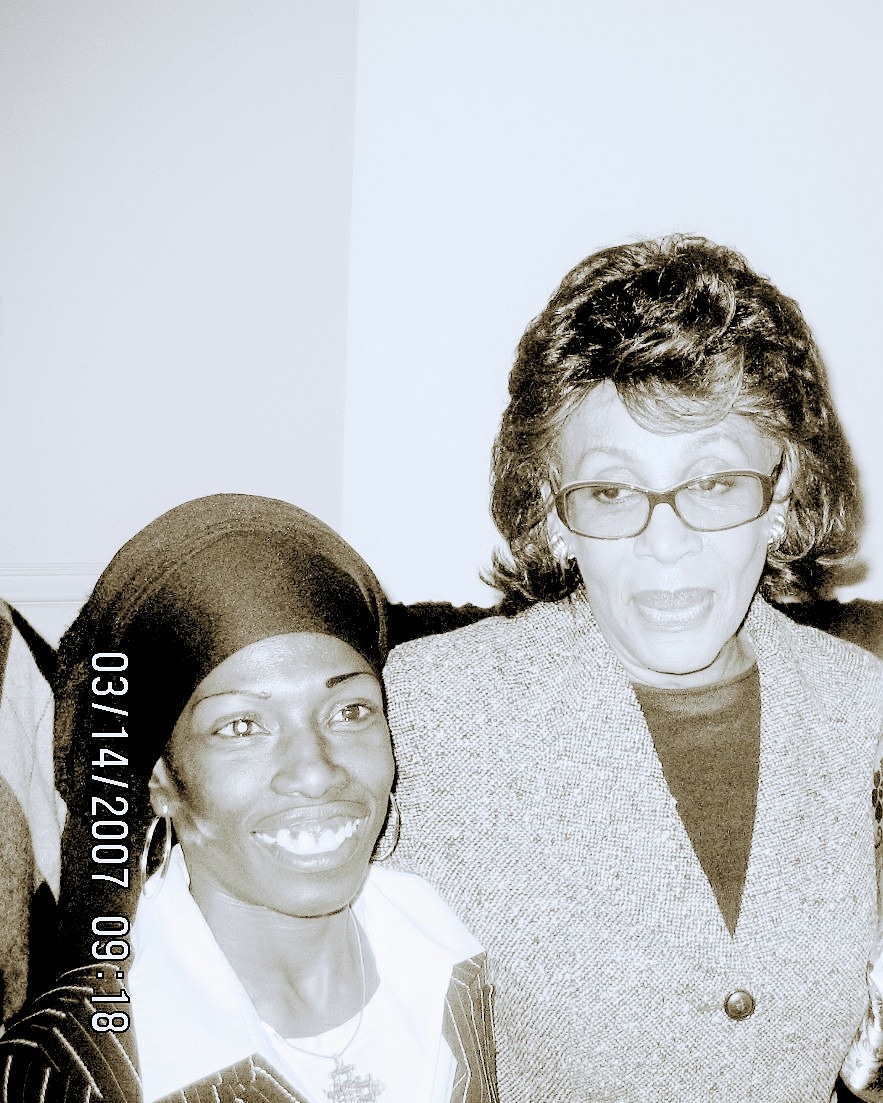 TFormationLife's tweet photo. #throwFwd #tbt I admire the work period Thank you @repmaxinewaters #reclaimingmytime ✊🏾 https://t.co/oKON5eWxrV