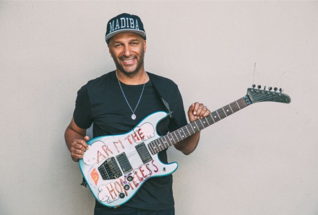 musicconnection's tweet photo. Brian Tarquin gives readers tips on how to nail #tommorello’s “Battle Cries” guitar tone. Click https://t.co/2DtFCAVX2o to read more! • • #battlecries #rageagainstthemachine #knifeparty #thecrystalmethod #guitartone https://t.co/jZsqXymvHG