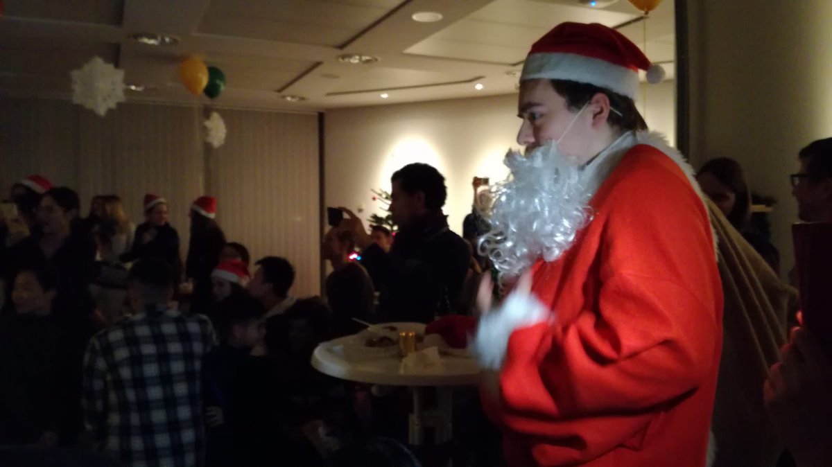 m_aalonso's tweet photo. Santa dropped by our Christmas party today at #ZMNH and left some presents for our colleagueโs kids. Funny enough, he looked like our lab colleague Max! #Christmastime #christmaslab #hamburg #neuroscientist #notallispipetting @thekreutzlab https://t.co/KjxBPkMPEv