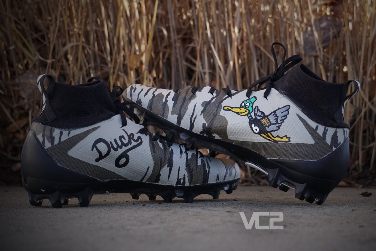 DevlinHodges10's tweet photo. #MyCauseMyCleats #CatchADreamFoundation
Thank you @vc2art ! @MossyOak https://t.co/xq0bYAEJZ7