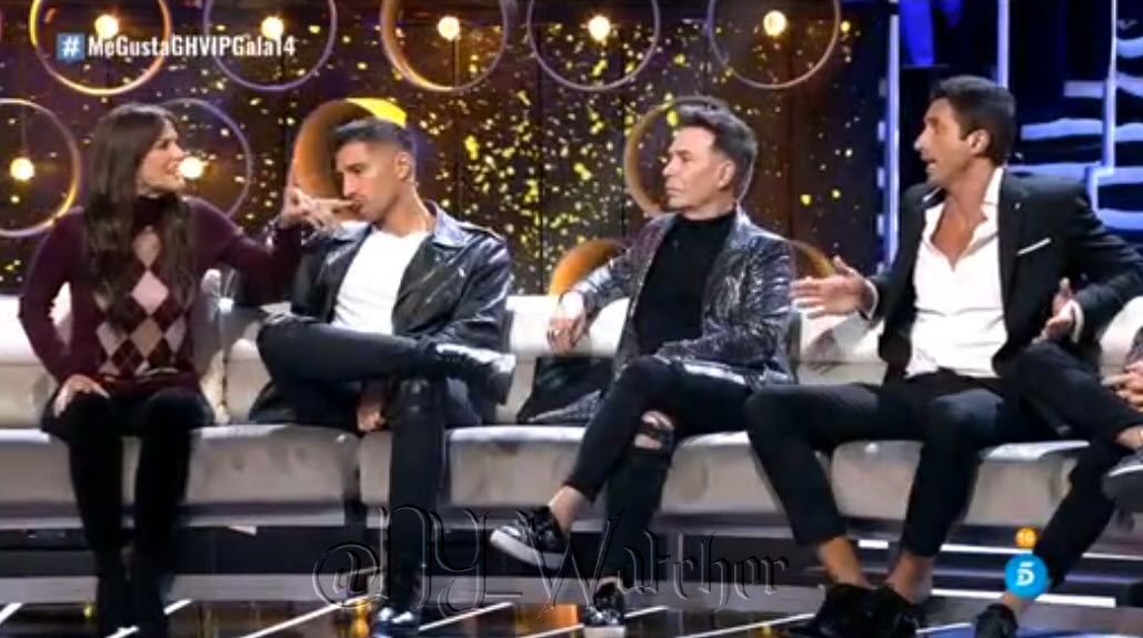 NY_Watcher's tweet photo. #GHVP Ding Ding Ding Fight -> Elena -VS- Hugo <- ๐๐ They need to Show Adara this Video and maybe then her Confusion will be Resolved ๐ #GHVIP7 #VIPDirecto #MeGustaGHVIPGala14 https://t.co/FUXhp8ocH6