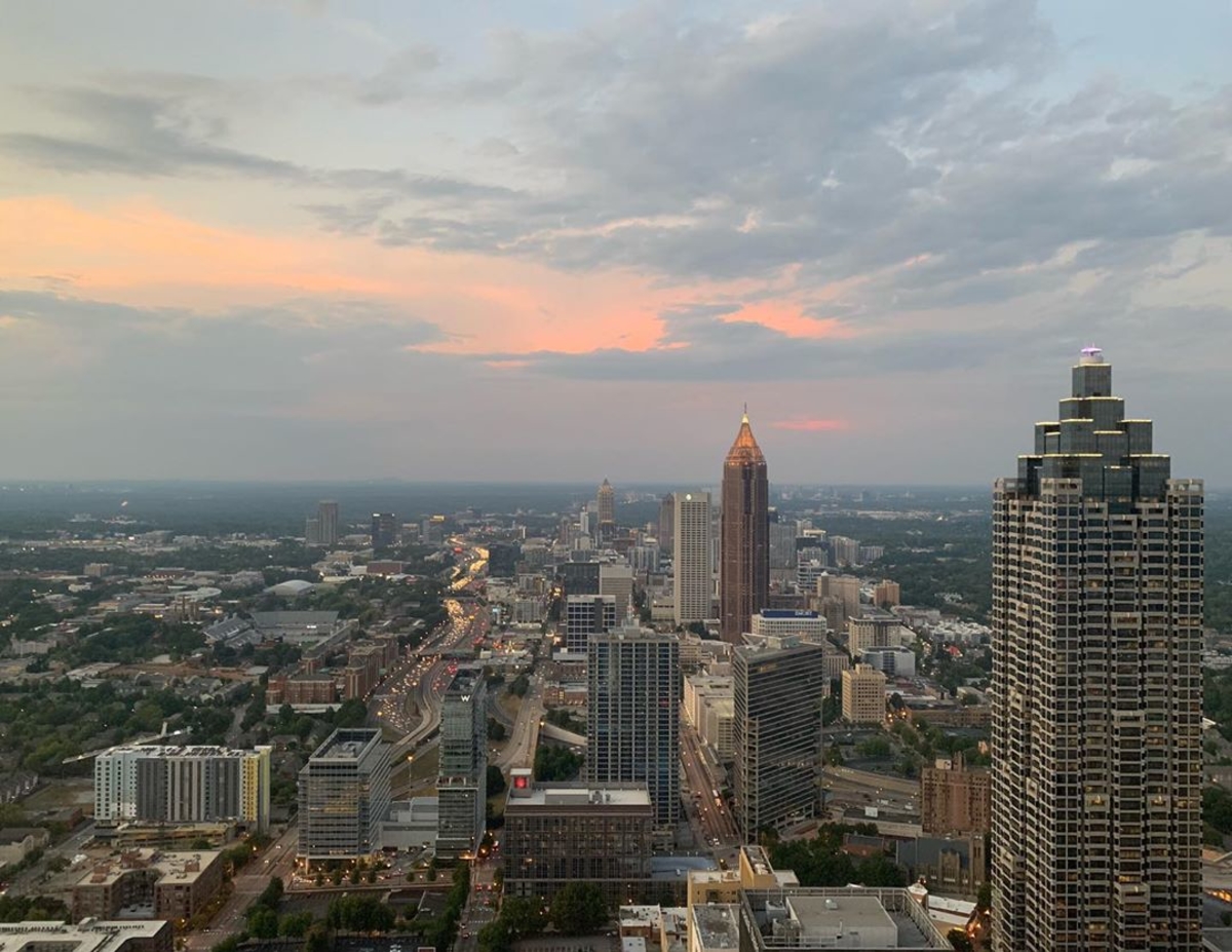 A side of skies is complimentary. 

(Instagram/mralaerifisbackwards)