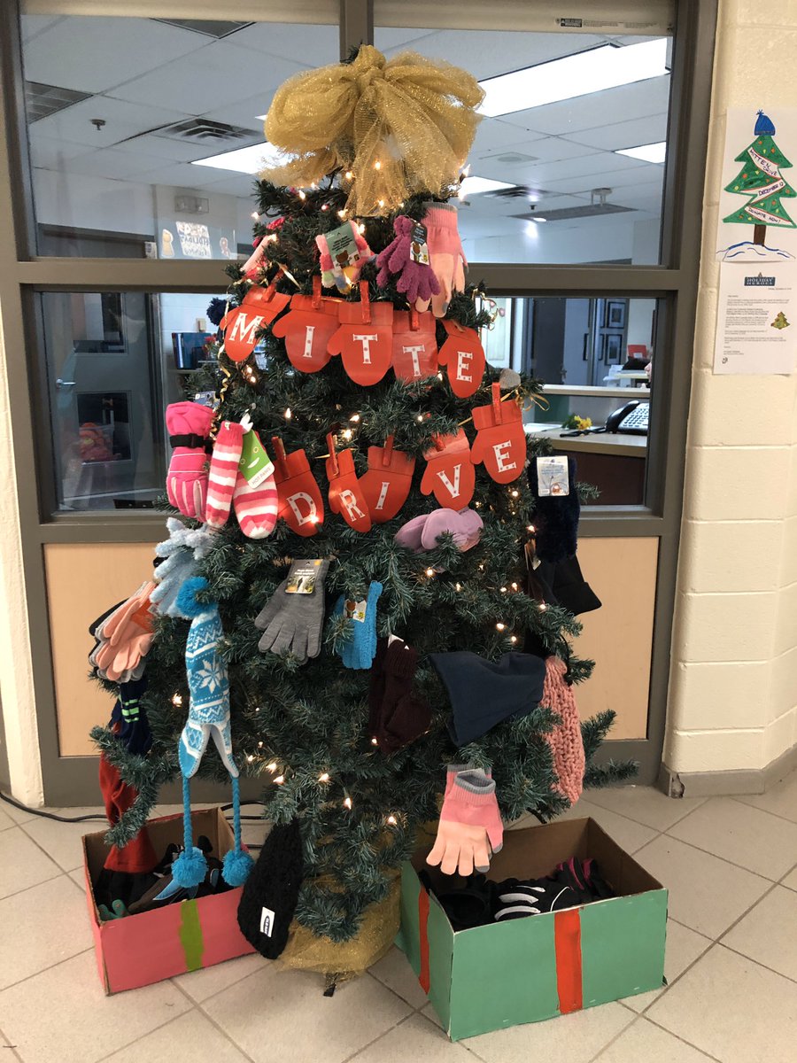 The mitten tree is filling up so students made some decorative boxes to place donations of hats, mittens and scarves! Be a #holidayhero and donate before December 12th! @johnmccraeps