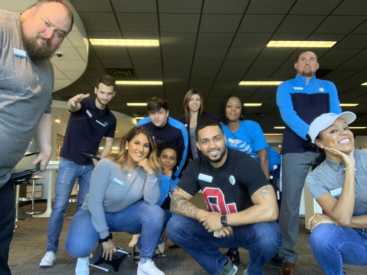 caseycjch's tweet photo. I didn’t announce anything until I officially accepted my offer and everything was set in the system. But I received a promotion! I am officially a store manager now and run my own store. I am thankful for this opportunity and plan on killing it here at ATT! #lifeatatt https://t.co/0jR0E0RKJ7