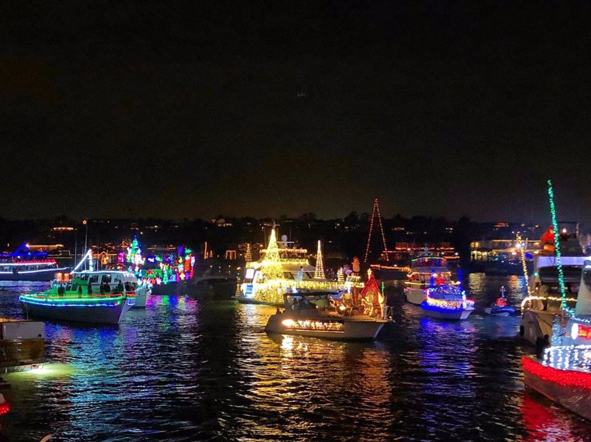 The Newport Beach Christmas Boat Parade has been nominated in #USAToday's 10Best Reader's Choice Award contest! eventbrite.com/e/usc-at-the-n…
