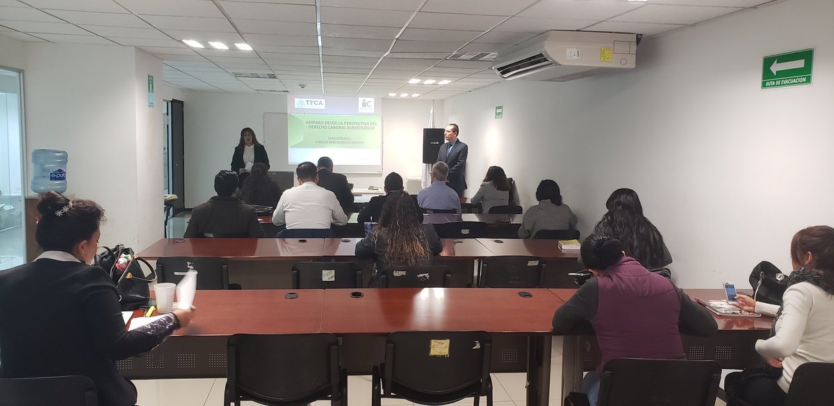 Continuando con la profesionalización de los servidores públicos del <a href="/TFCA_mx/">Tribunal Federal de Conciliación y Arbitraje</a>, el <a href="/INICAP_mx/">INICAP</a> cuenta con la especialidad en Derecho Laboral Burocrático, en la cual el Magistrado Carlos Maldonado Barón imparte la catedra "Amparo desde la perspectiva del Derecho Laboral Burocrático”