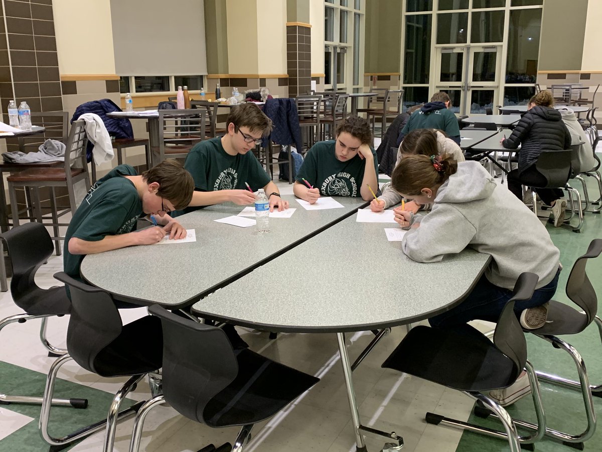 _ms_xu_'s tweet photo. Our math team going into the team round in 3rd place! ๐ #mathmeet #godragons โ๏ธ๐๐ https://t.co/I53un9GKJH
