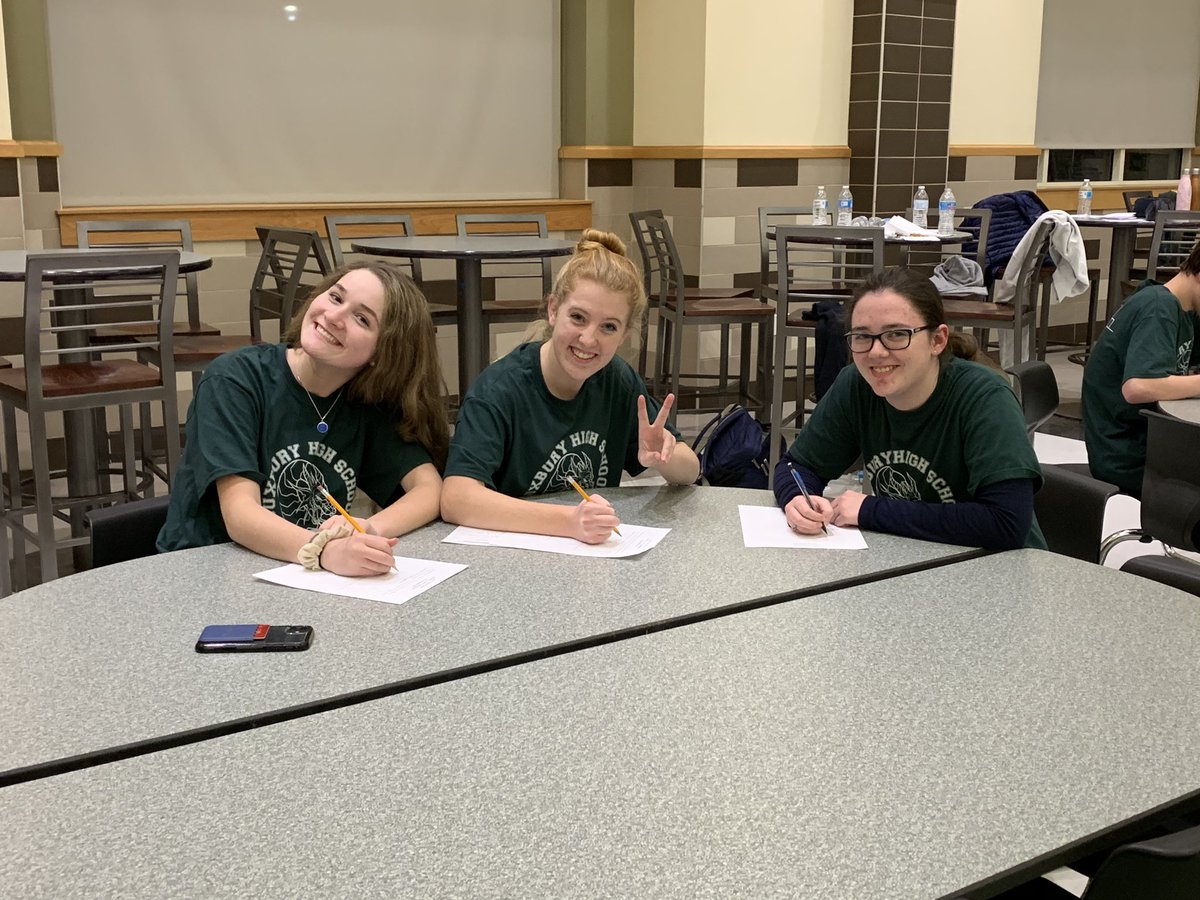 _ms_xu_'s tweet photo. Our math team going into the team round in 3rd place! ๐ #mathmeet #godragons โ๏ธ๐๐ https://t.co/I53un9GKJH
