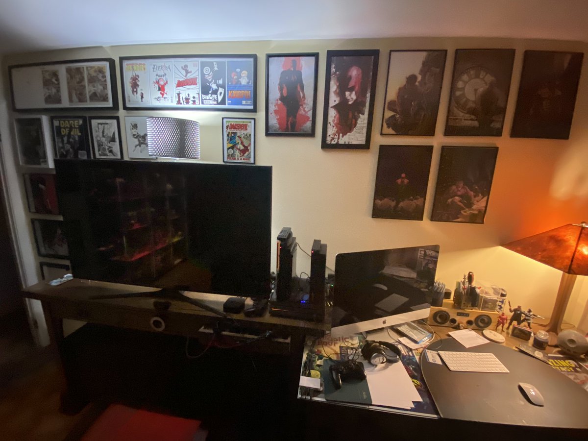 jawfreelok's tweet photo. Hey @jpalmiotti - This is my Daredevil collection, which I know is about crazy.  His whole “Man Without Fear” mantra became mine 2+ years ago and I just started collecting stuff.  #CompensatingMuch https://t.co/oquaz8iD8W