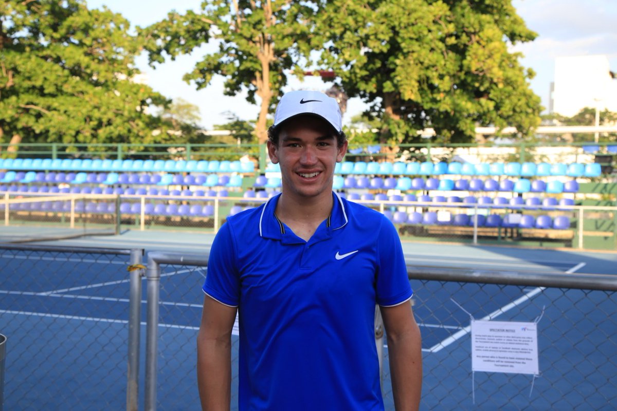 SantaMartaOpen's tweet photo. Ecuador tiene representante en los cuartos de final del Santa Marta Tennis Open con Antonio March, quien superó en sets corridos 6-4 y 6-4 al argentino Agustín Riquelme en la Cancha 2 del Complejo de Raquetas La Libertad.
#SantaMartaOpen #FundaMas #AlcaldíaDelCambio #SomosElite https://t.co/HzwdFPaHqk
