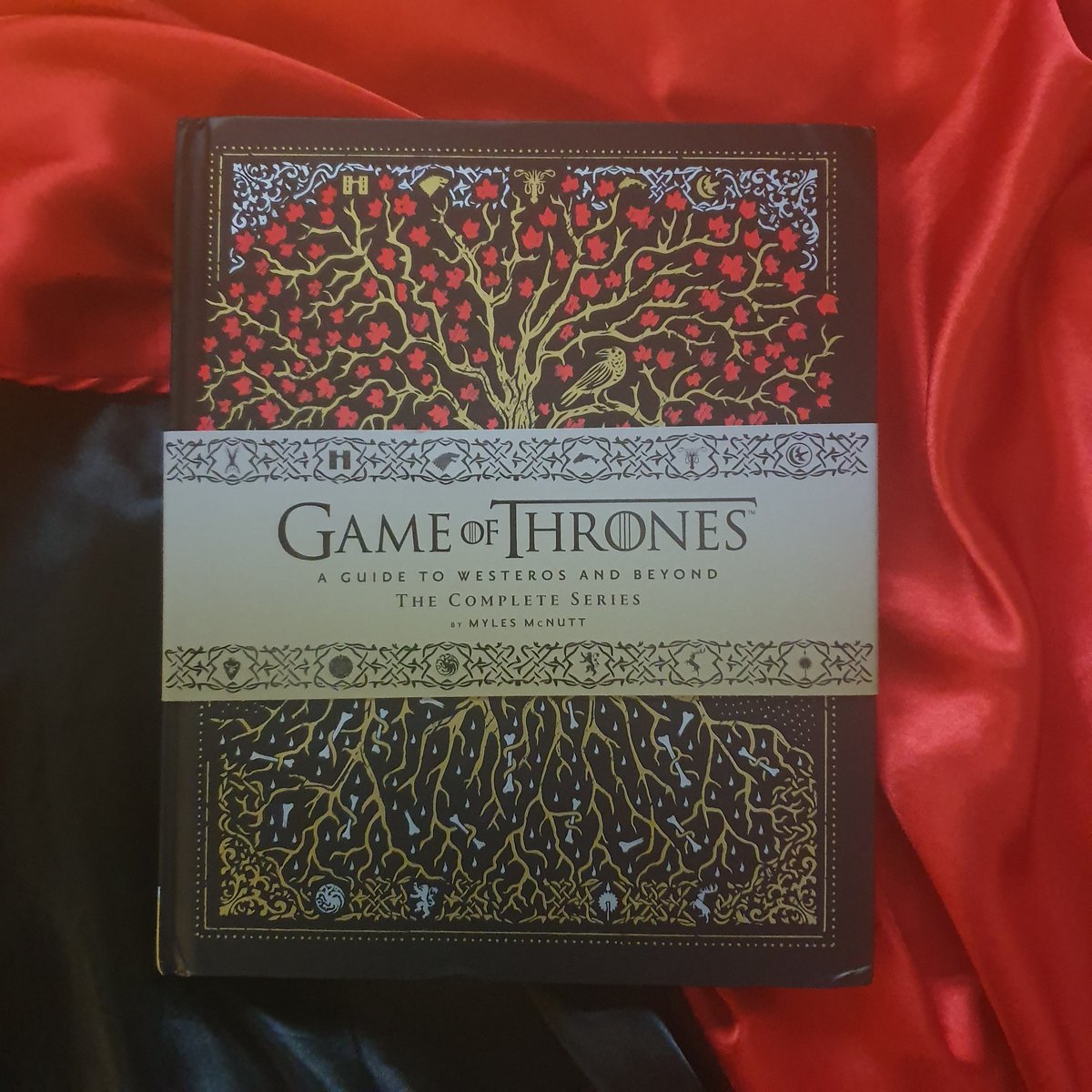 My third book feature is "Game of Thrones, A Guide to Westeros and Beyond" by Myles McNutt.

This book documents the story of Game of Thrones in two parts. The South and Essos, and The North and Beyond the Wall. Packed with gorgeous illustrations and photographs, as well as -
