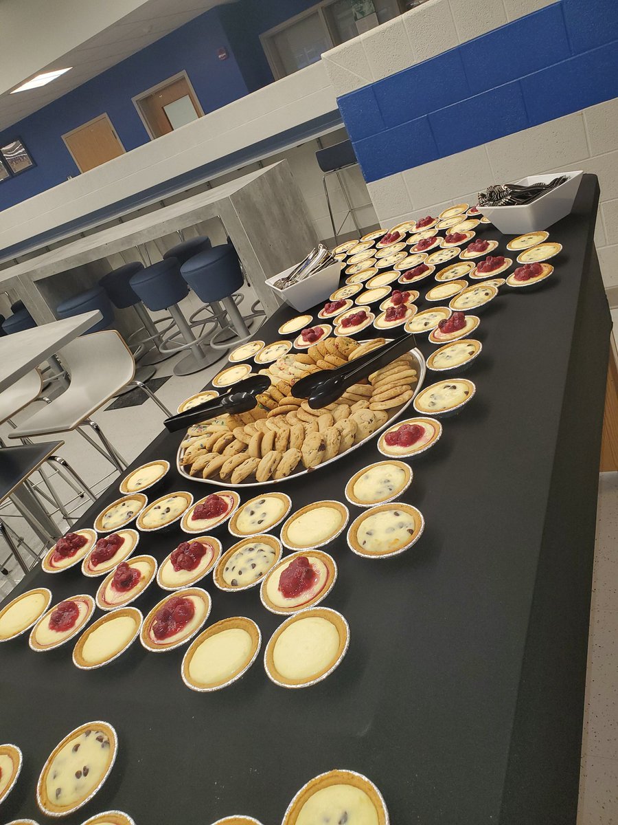 TNG_Windber's tweet photo. So excited to feed Somerset County Band students tonight!  Just look at that dessert spread! https://t.co/q37NBv0I0v