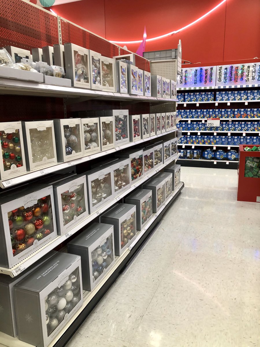 All TEAM NATOMAS wants for Christmas is SALEs 🎅🏼 Getting in on the #SeasonalChallenge #208takeover <a href="/DanielleChenier/">DanielleChenier</a> <a href="/salamlazkani/">salamlazkani</a>
