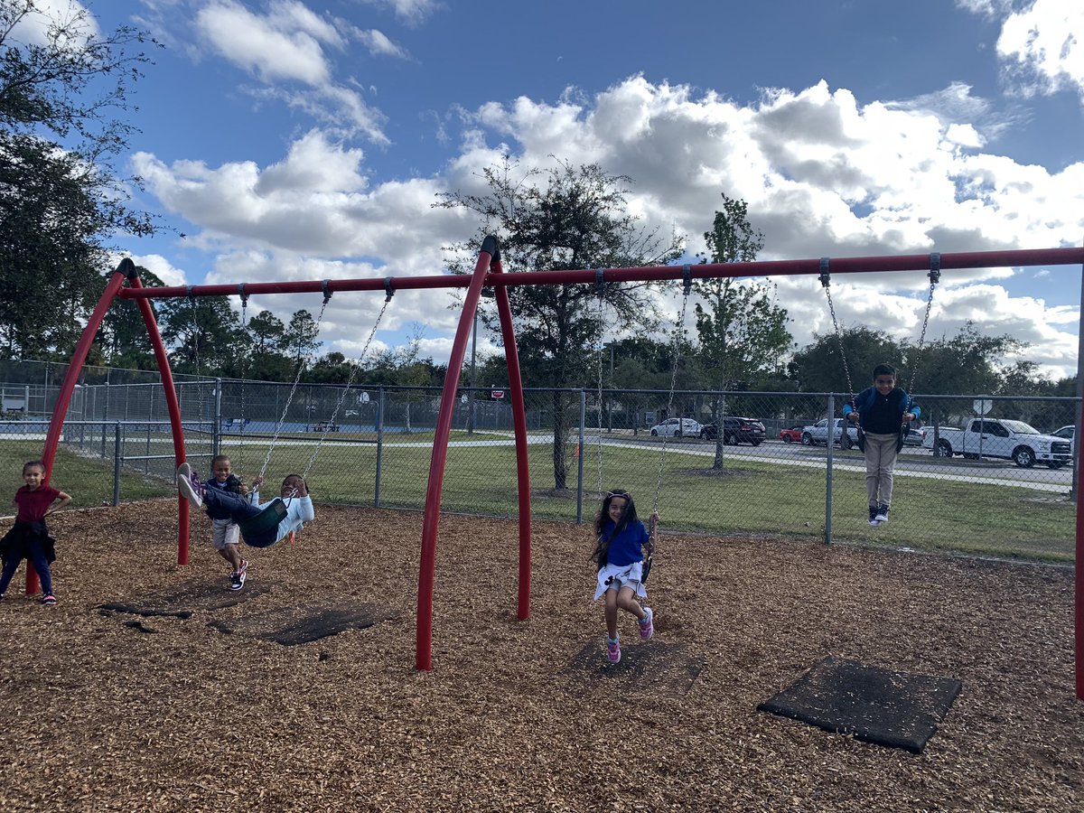 MsGsCuties's tweet photo. These cuties were so excited to be picked for the iReady choice board for having a pass rate of 70% or better! Our vote? Extra recess 🌟 @MDE_Stars https://t.co/vLHOWAfJMi