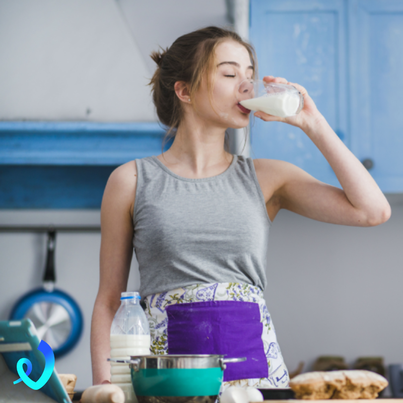 Para você, o leite é um vilão quando o assunto é emagrecimento? Nossa nutricionista, Silvia Messalem, esclareceu essa dúvida ao UOL. Para conferir a resposta e a reportagem completa, é só clicar no link: bit.ly/2pUwcvF