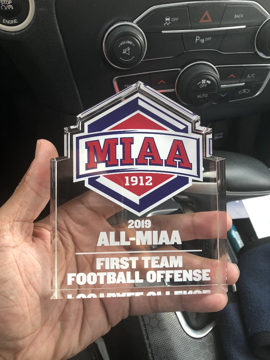Coach_KHess's tweet photo. @h_franklin4 all American next https://t.co/KD8lmcAtfS