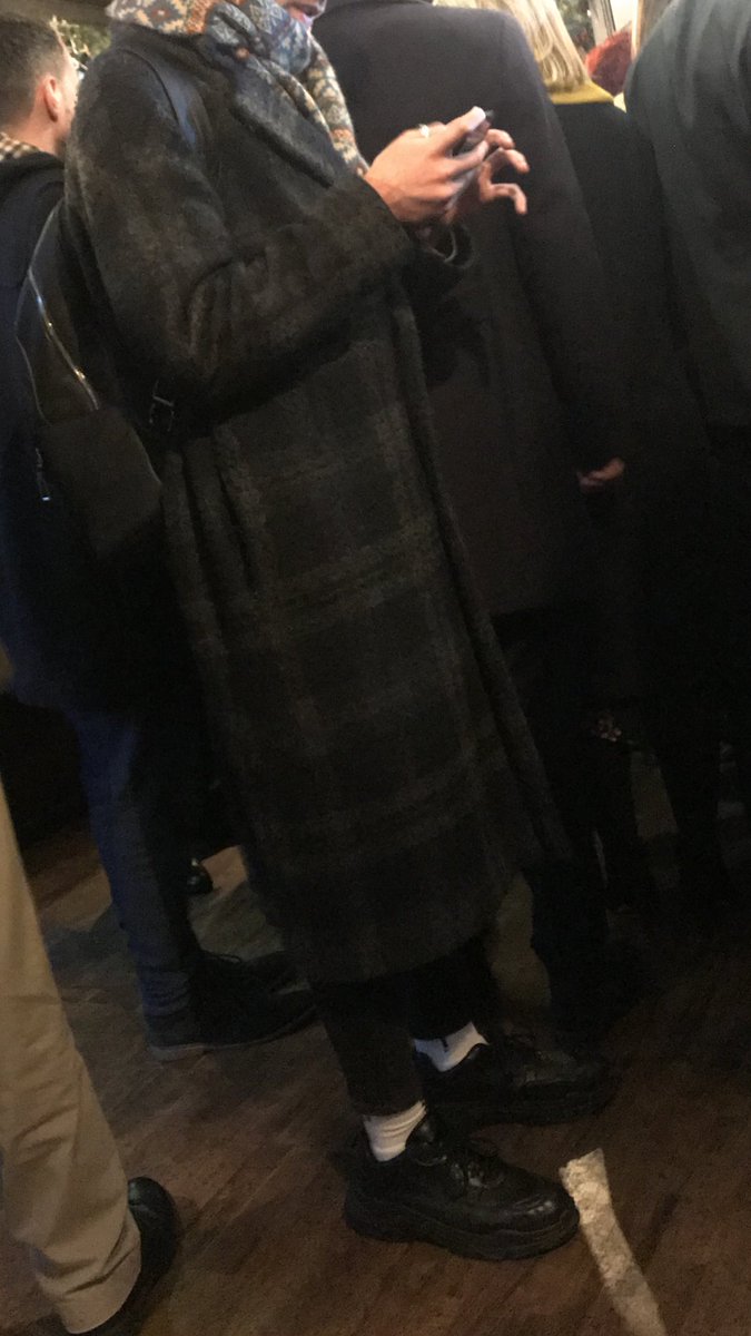 TheDiddyman1's tweet photo. Another impeccably dressed #londontype https://t.co/pHcxny08pq