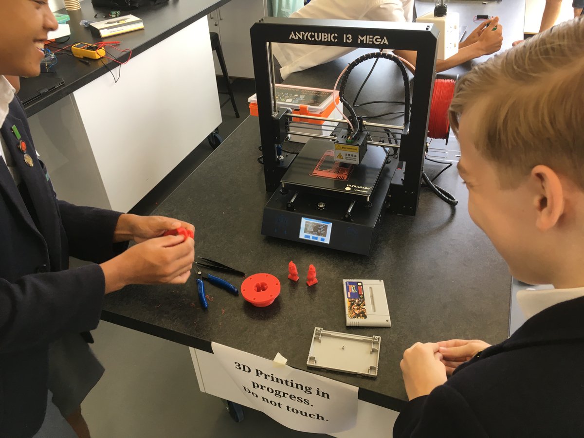ParadeNLC's tweet photo. Looking back at 2019: 3D printing across subjects, and more importantly, for fun!  #stem #3Dprinting https://t.co/1jFRfRKc1B