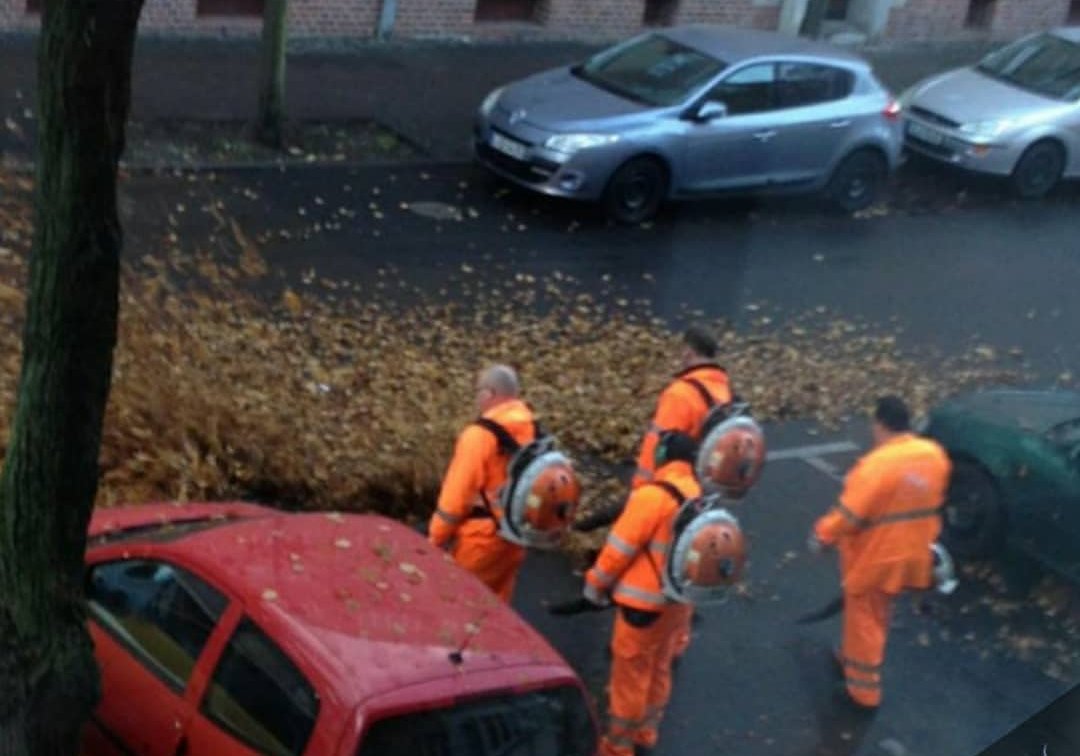 Mika💨 tweet media