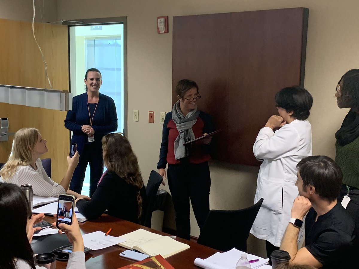 MiamiNephrology's tweet image. Our chief, Dr. Alessia Fornoni, was awarded the Women in Academic Medicine Excellence in Leadership Award! 🙌🏽 #WomenInNephrology