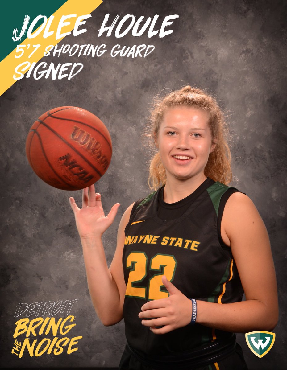 WSUWarriorsWBB's tweet image. Help us welcome Jolee Houle to the Warrior Family! 5’7 shooting guard from Grand Haven, MI!!💚💛💚🏀