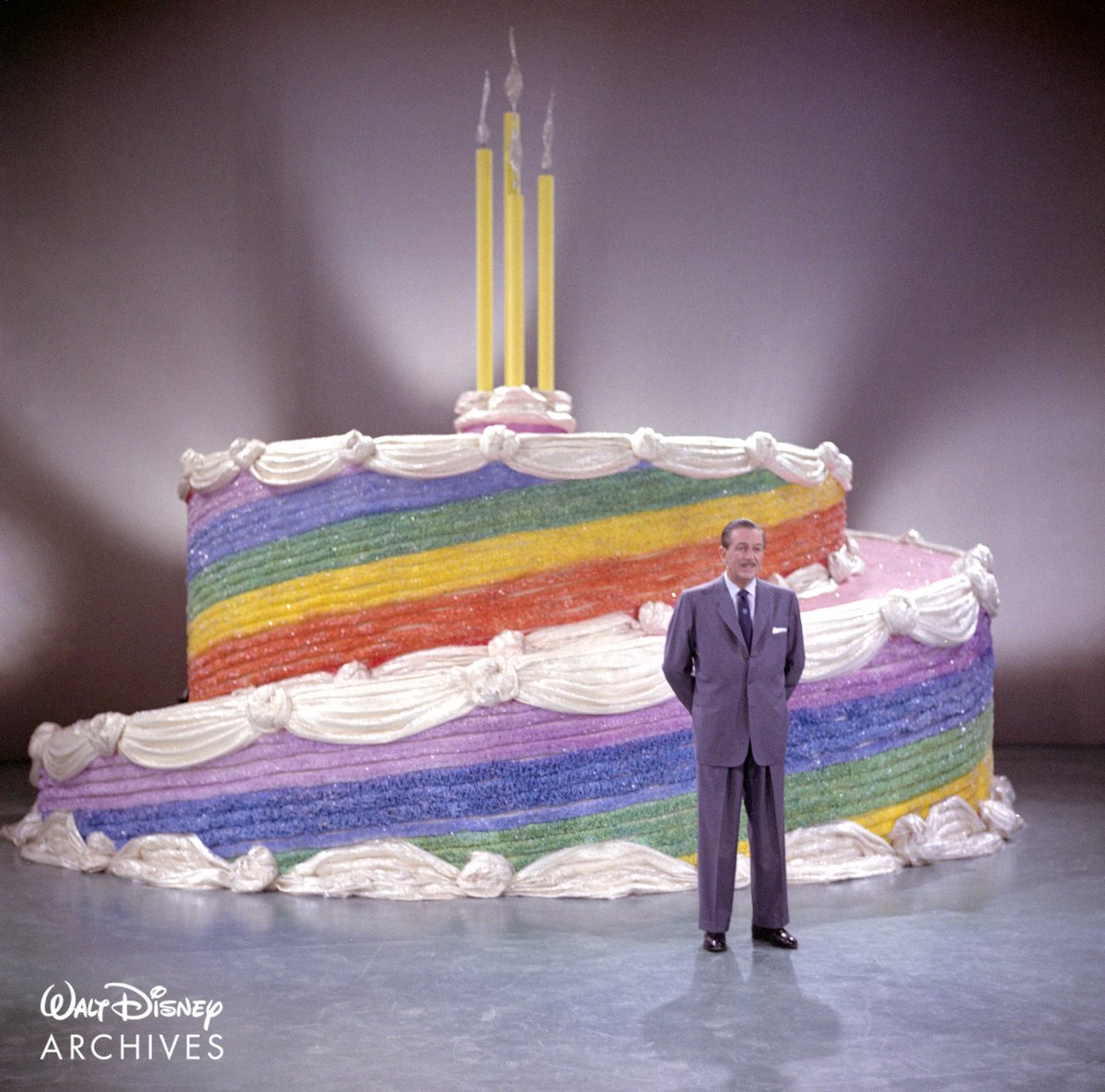 TWDCArchives's tweet photo. Happy Birthday, Walt!  Today we celebrate the dreamer who started it all, born on this date in 1901. #thankyouwalt  #waltdisney https://t.co/Tk7sTnKQjV