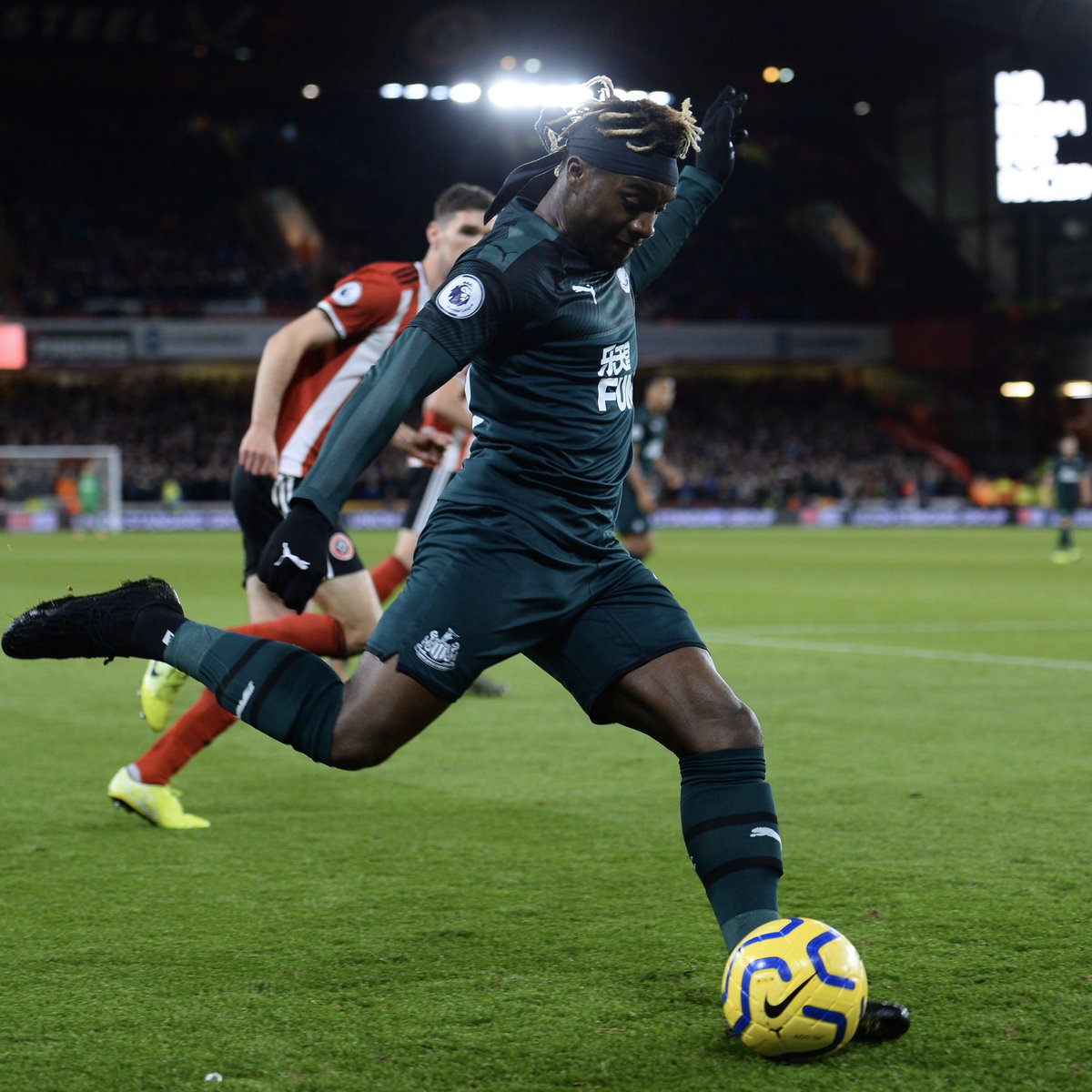       MANCHESTER UNITED CONSIDERING ALLAN SAINT-MAXIMIN MOVE THIS SUMMER