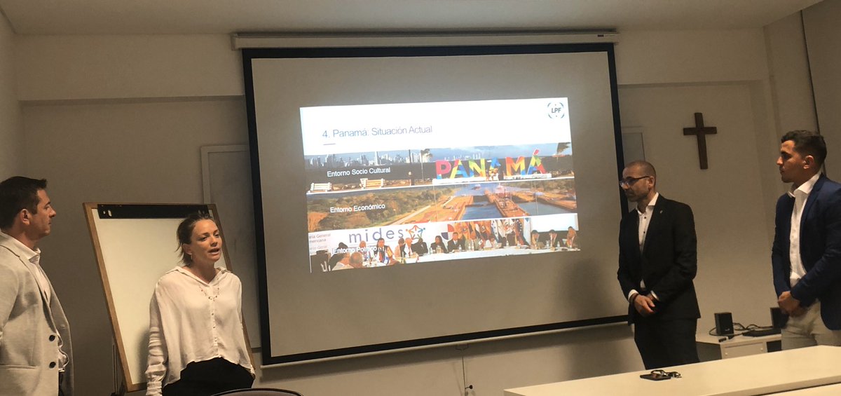 RafaelTrevisan1's tweet photo. #UCAFIFACIES Programa de Derecho&Managment del Deporte, ✅Defensa de los trabajos finales, Edición 2019 !!⚽️(3) Reformulación de FIFA World Cup,⚽️(4)Liga Panameña de Fútbol 🇵🇦 @sportCIES @DerechoUCA https://t.co/03xZlY32zr