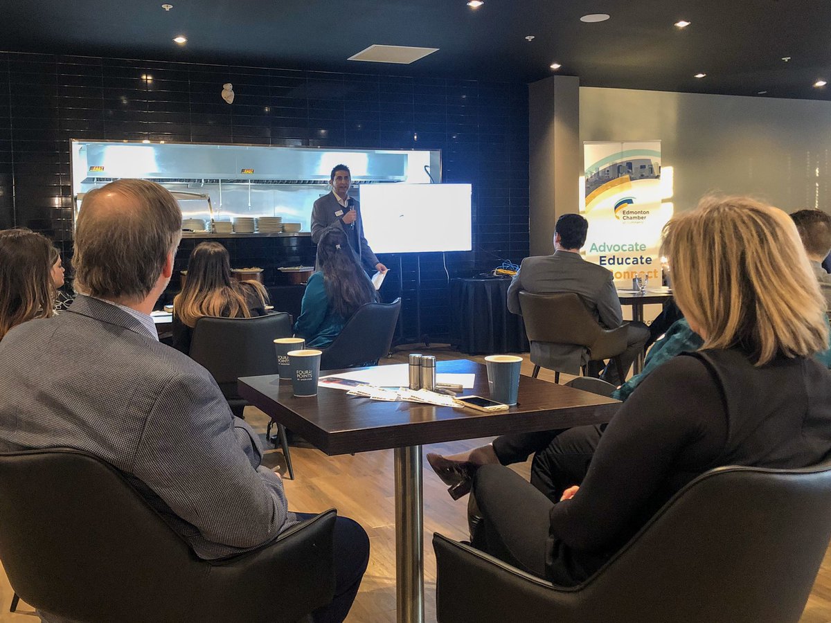 EdmontonChamber's tweet photo. We’re welcoming our new members and showing them how to leverage their memberships at Chamber Connect. #ecceducate #eccconnect https://t.co/606dnbH3UX